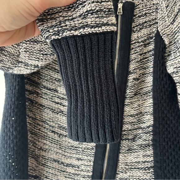 White + Warren asymmetric zip cardigan sweater women’s small luxury neutral - Picture 4 of 12